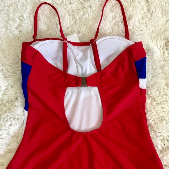 Last one ***Sexy One Piece - Picture 6 of 6